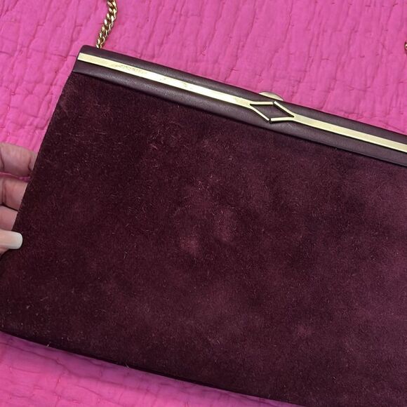 Jimmy Choo vintage Elegant Burgundy Suede Clutch with Gold Chain - Picture 3 of 7